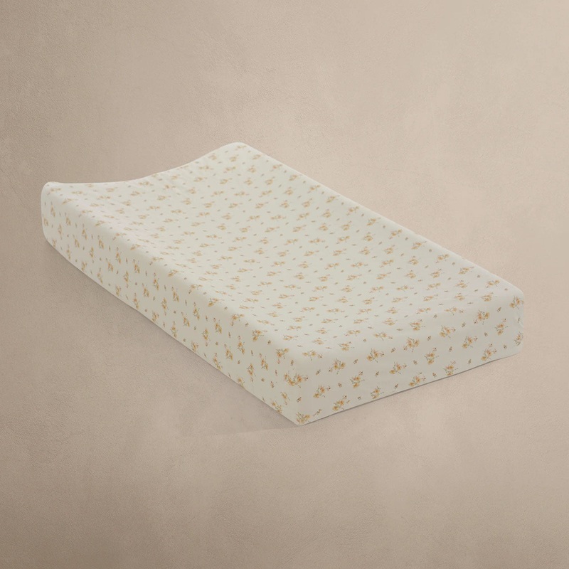 Oilo Fable Changing Pad Cover- Dainty Floral Organic Jersey