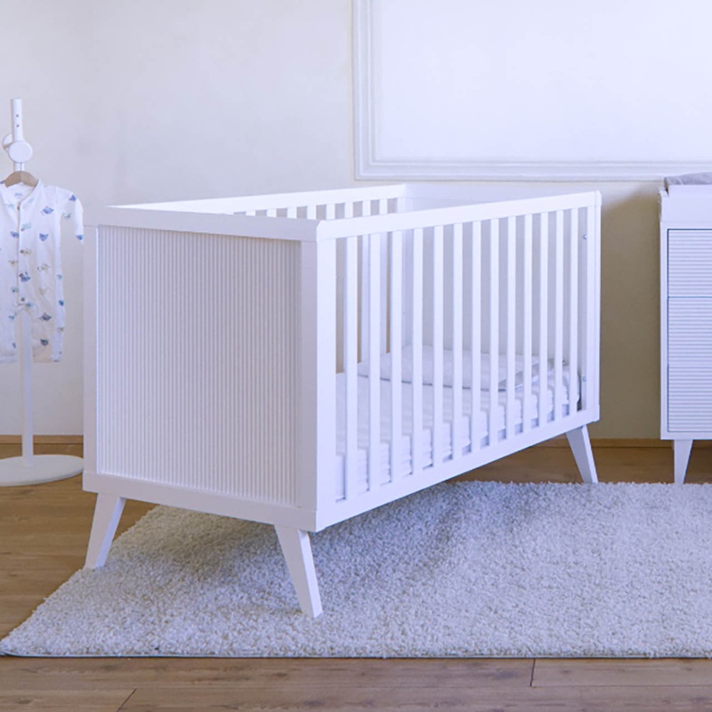 Pali Milano Deluxe Classico Crib White