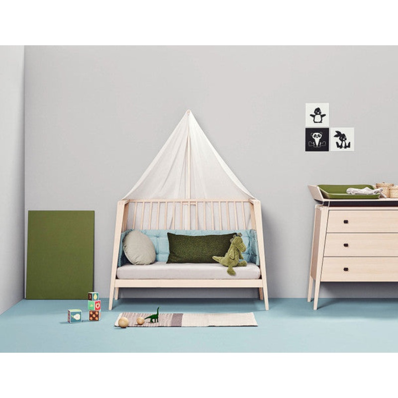 Tulip Linea Crib with Crib Mattress