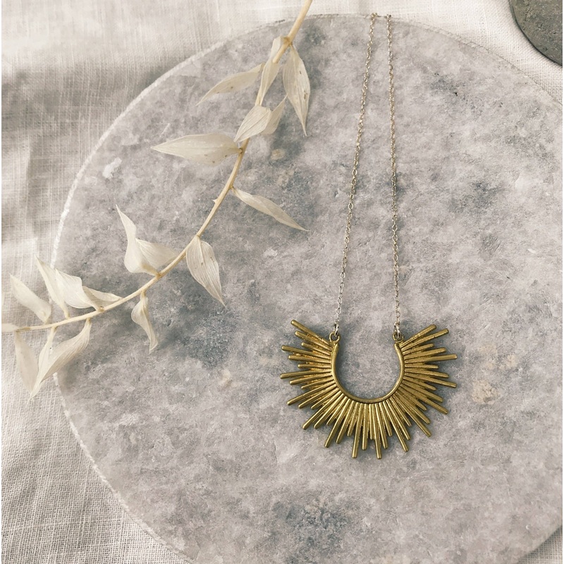 Be the light necklace-series 2