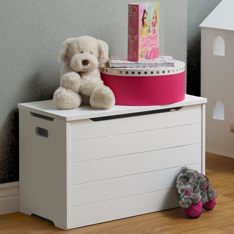 Sorelle Farmhouse Toy Box in White