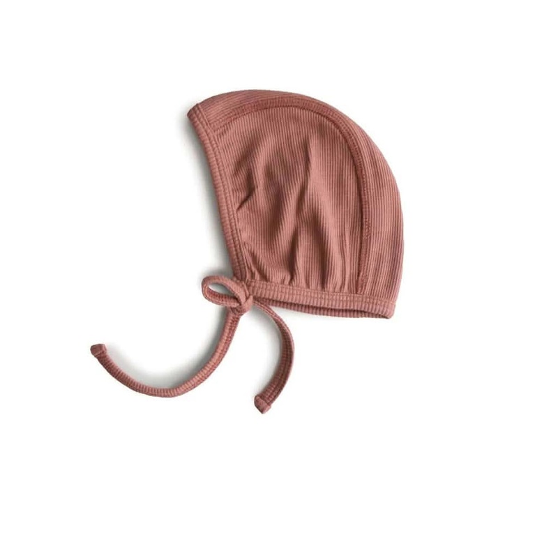 Mushie Ribbed Baby Bonnet Cedar
