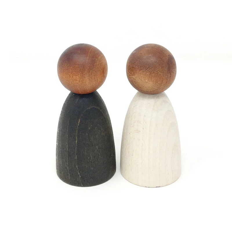 Adult Nins Set Dark Wood